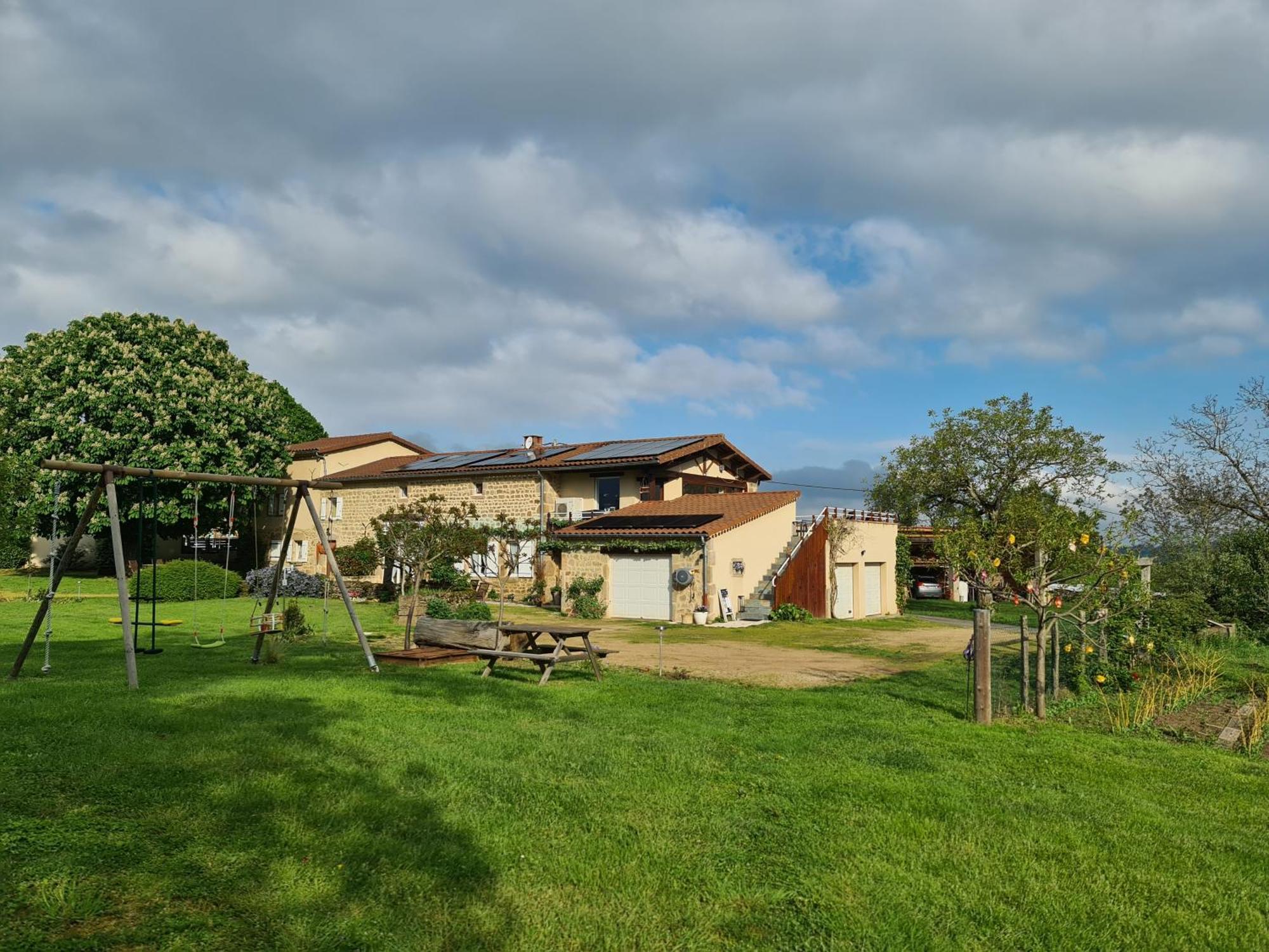Gite Chez Tiane Saint-Flour-L'Etang Exteriér fotografie